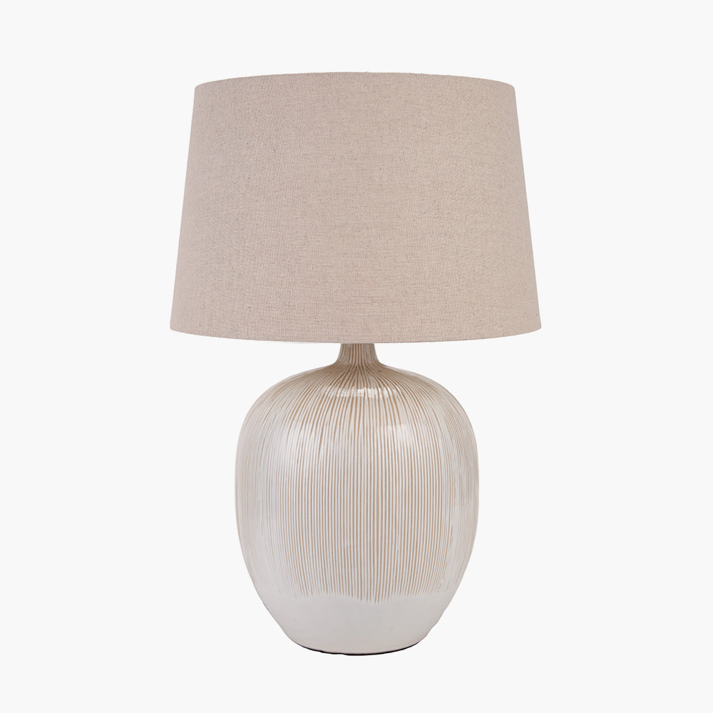 Scratch base store table lamp