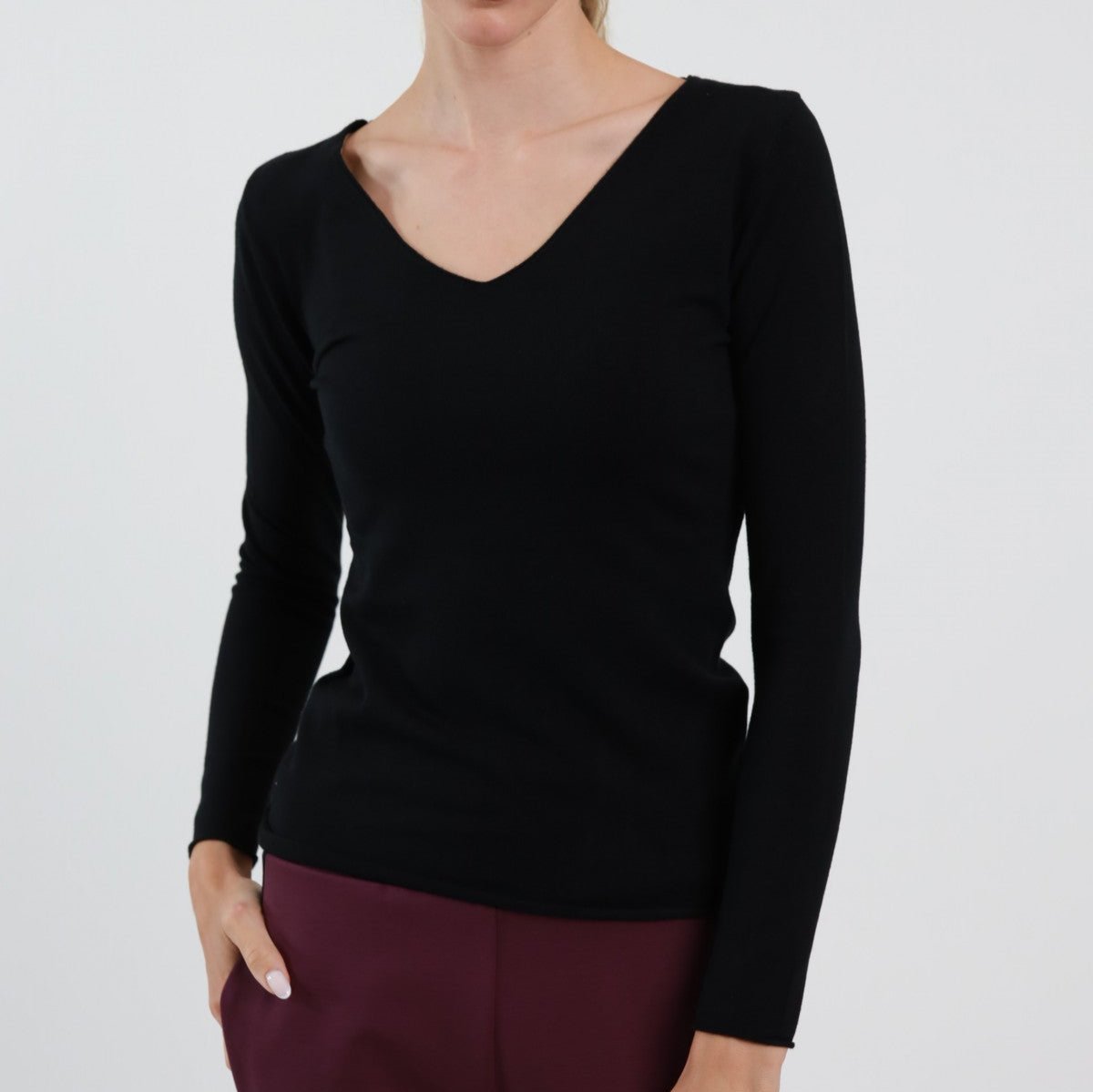 V-Neck Sweater with Raw Cut-Black