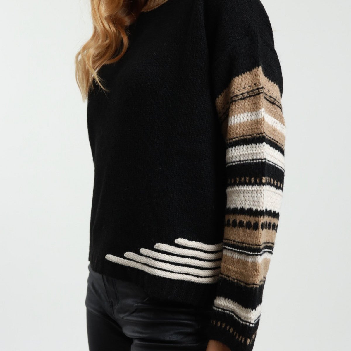 Contrast Stripe Crewneck Sweater-Black